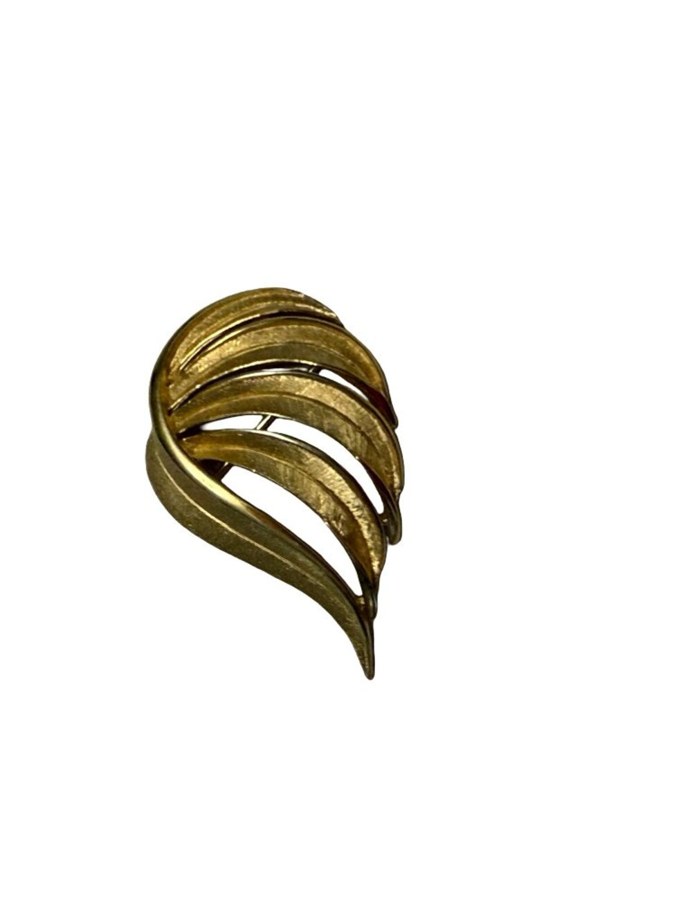 Trifari Gold Tone Leaf Brooch Vintage Textured Abstract Openwork Pin